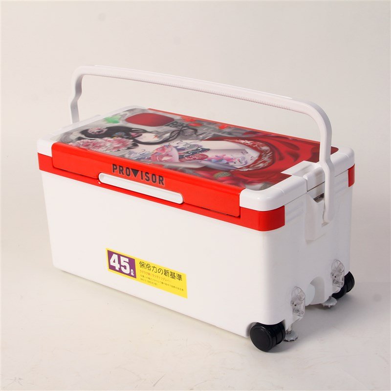 45-litre fishing tanks with a hard full capacity to keep four feet warm, and aluminum alloy fittings for live fish